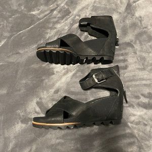 Sorel- Joanie I ankle strap sandal